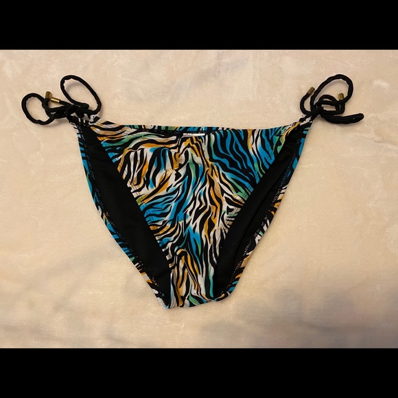 Multi color zebra print two piece bikini. - Picture 4 of 6